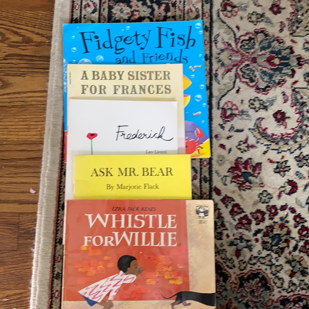 Assortment of 5 children’s books
